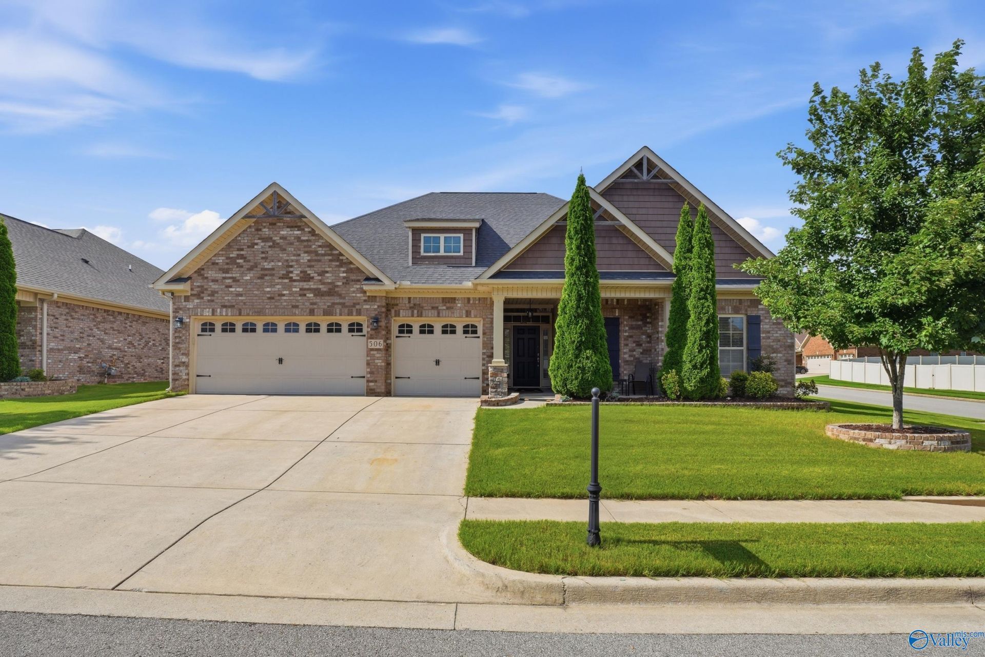 506 Creek Bed Circle Nw, Madison, AL 35757 Main Photo