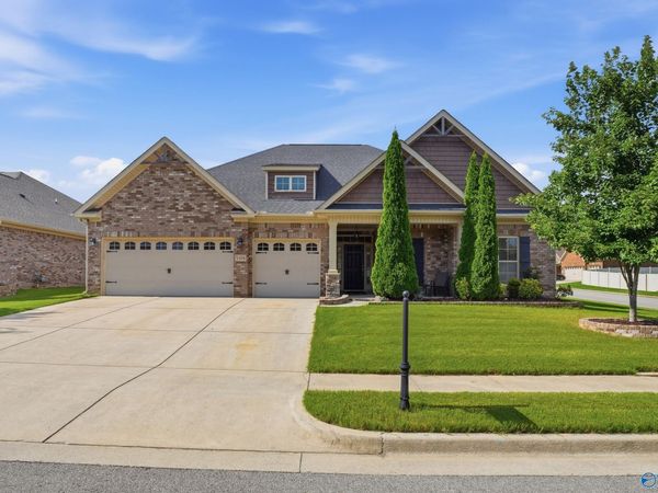 506 Creek Bed Circle NW, Madison, AL 35757