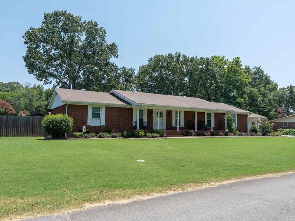 1005 Lakeshore Drive, Heber Springs, AR 72543