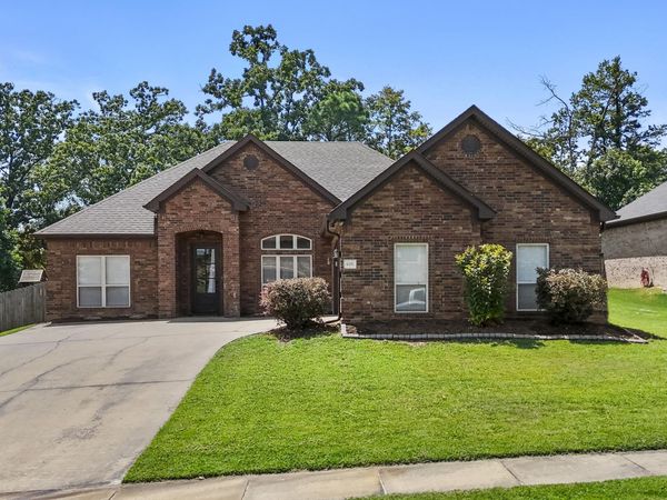 6021 Hardin Dr, Bryant, AR 72022
