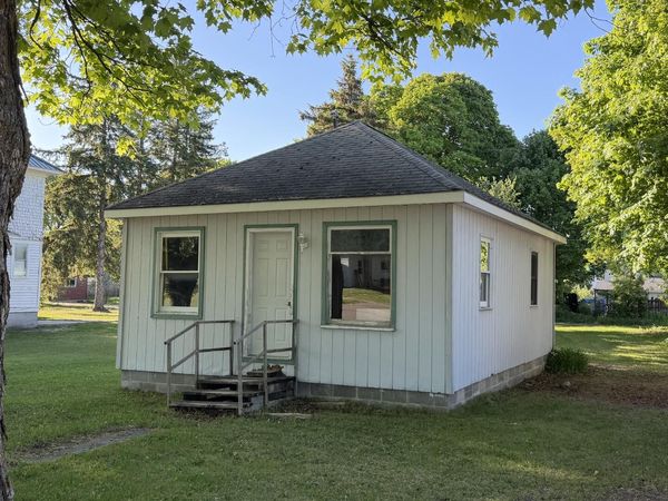211 E Avenue A, Newberry, MI 49868