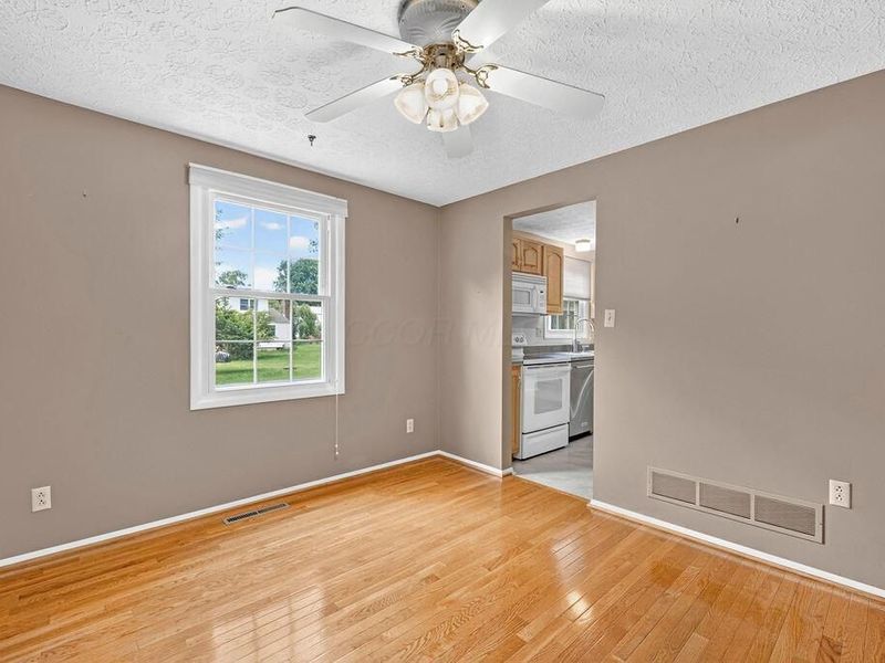 977 Danvers Avenue , Westerville, OH 43081 Photo 14