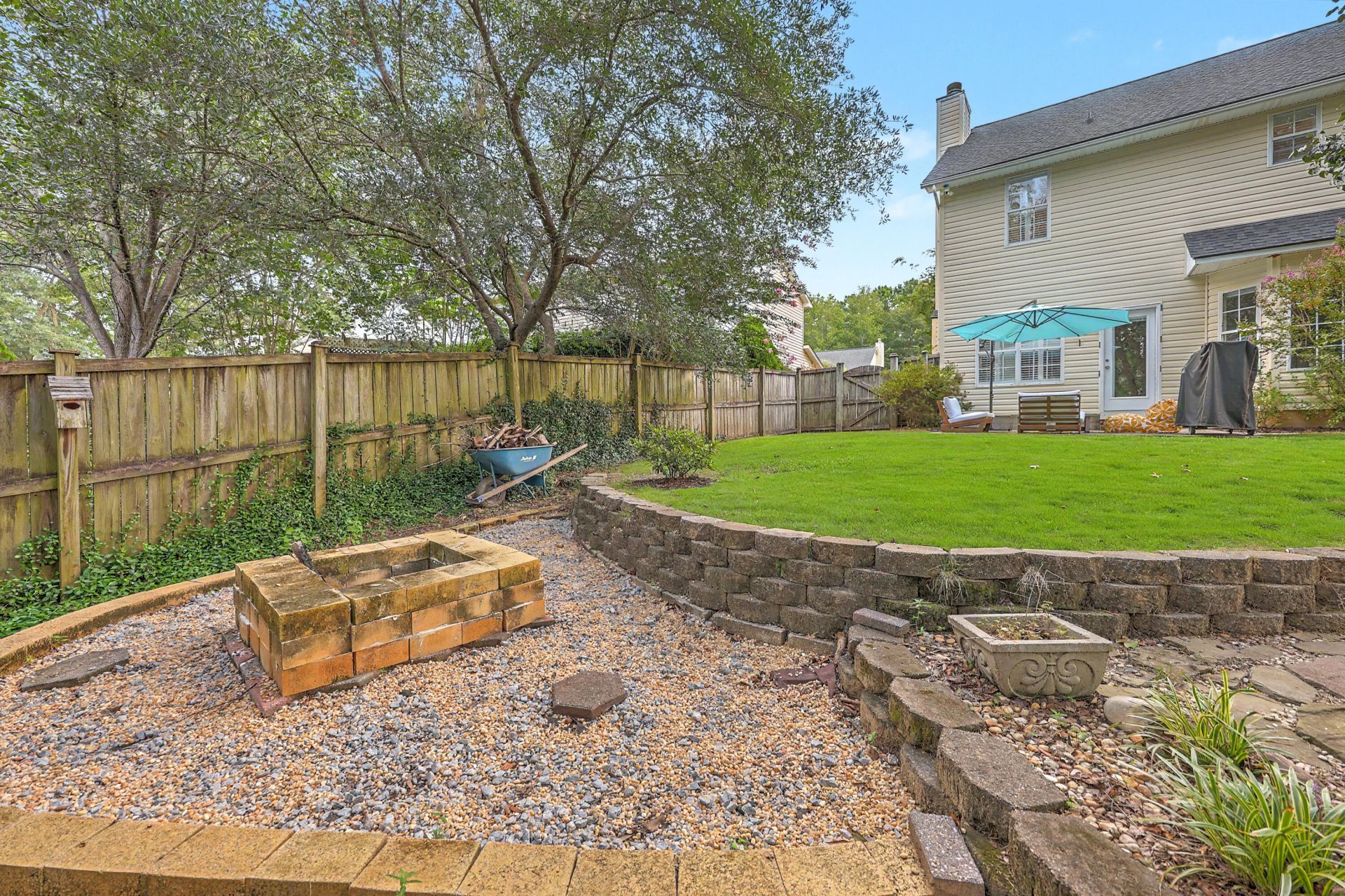 203 N Pembroke Drive Photo 47