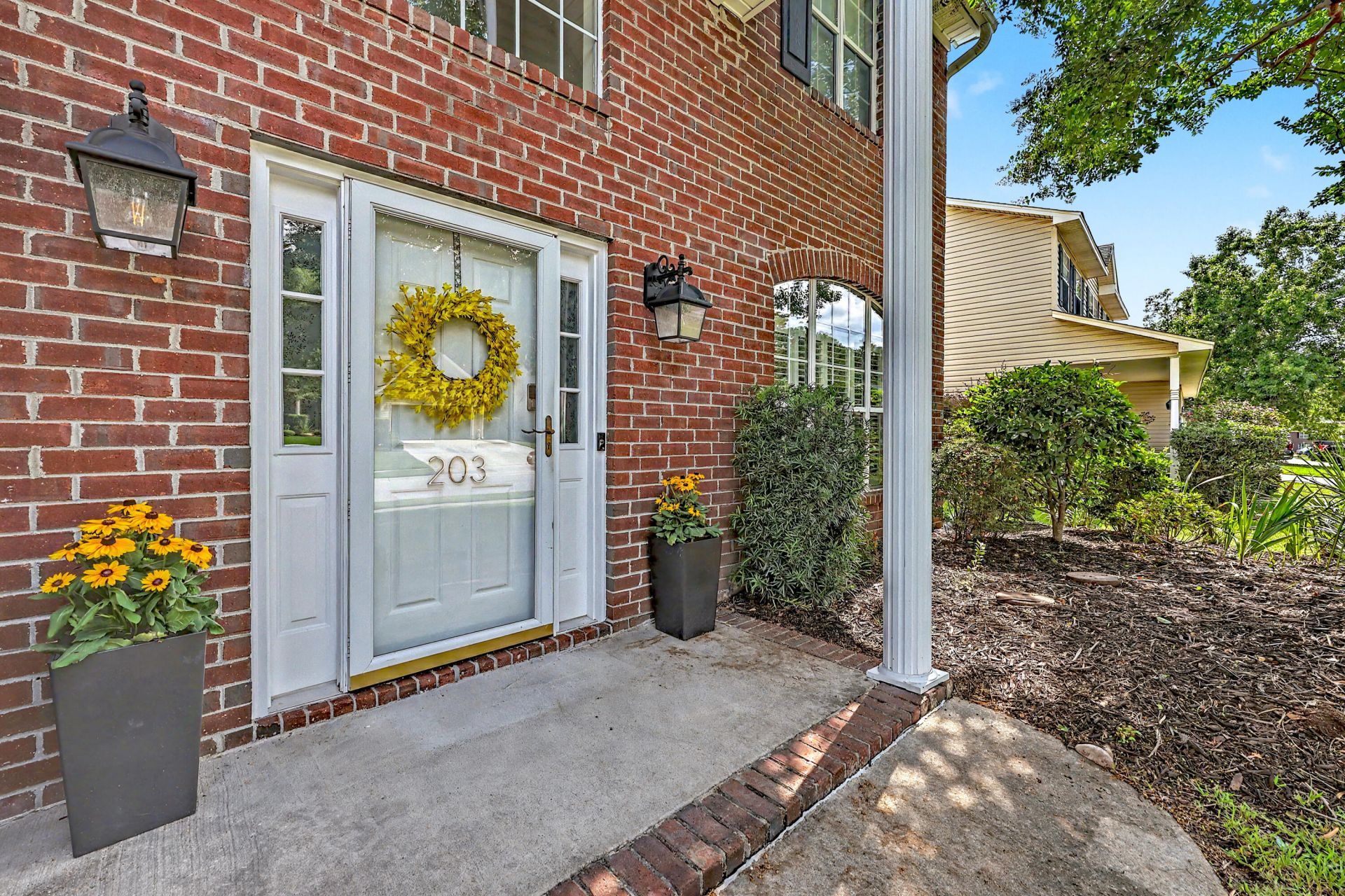 203 N Pembroke Drive Photo 6