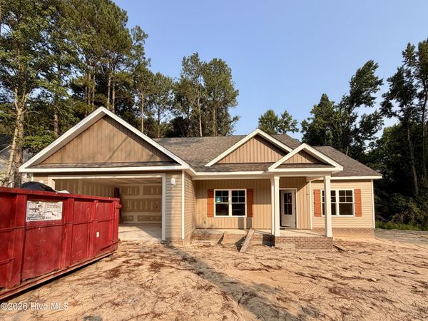 1702 Walnut Run Drive, Deep Run, NC 28525