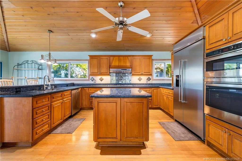 5644 SE Harbor Terrace, Stuart, FL 34997 Photo