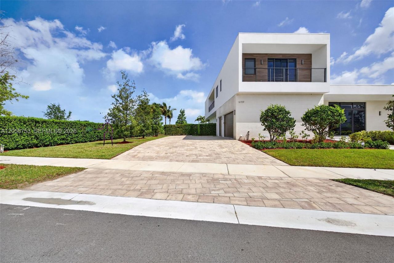 16709 N Botaniko Dr N , Weston, FL 33326 Photo