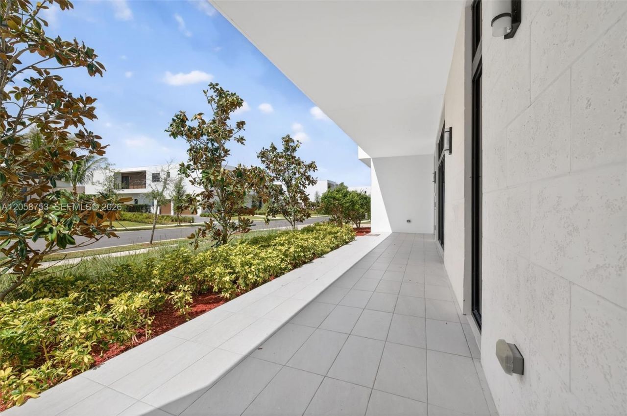 16709 N Botaniko Dr N , Weston, FL 33326 Photo