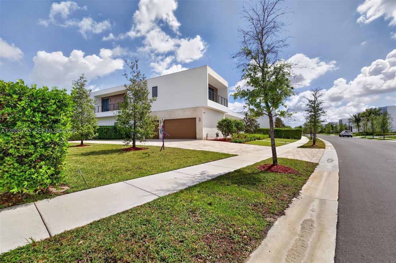 16709 N Botaniko Dr N , Weston, FL 33326 Photo