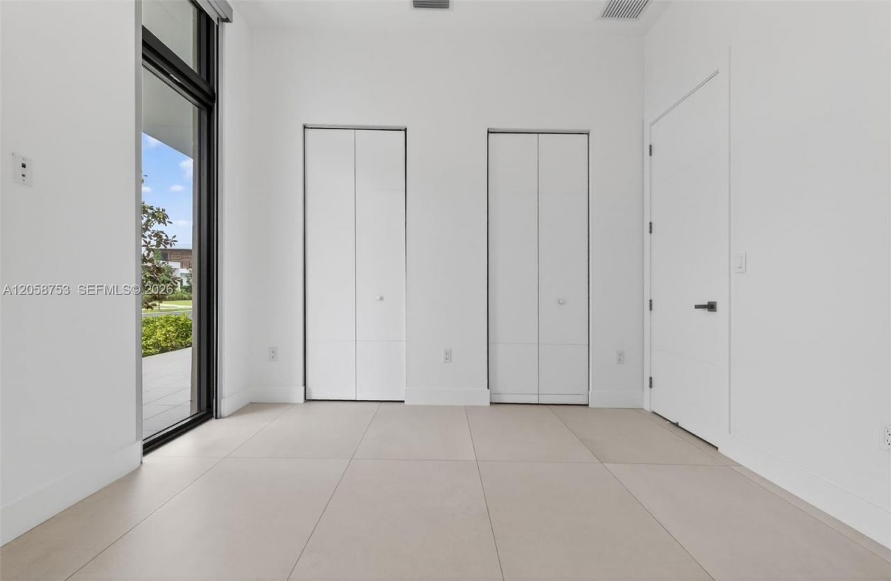 16709 N Botaniko Dr N , Weston, FL 33326 Photo