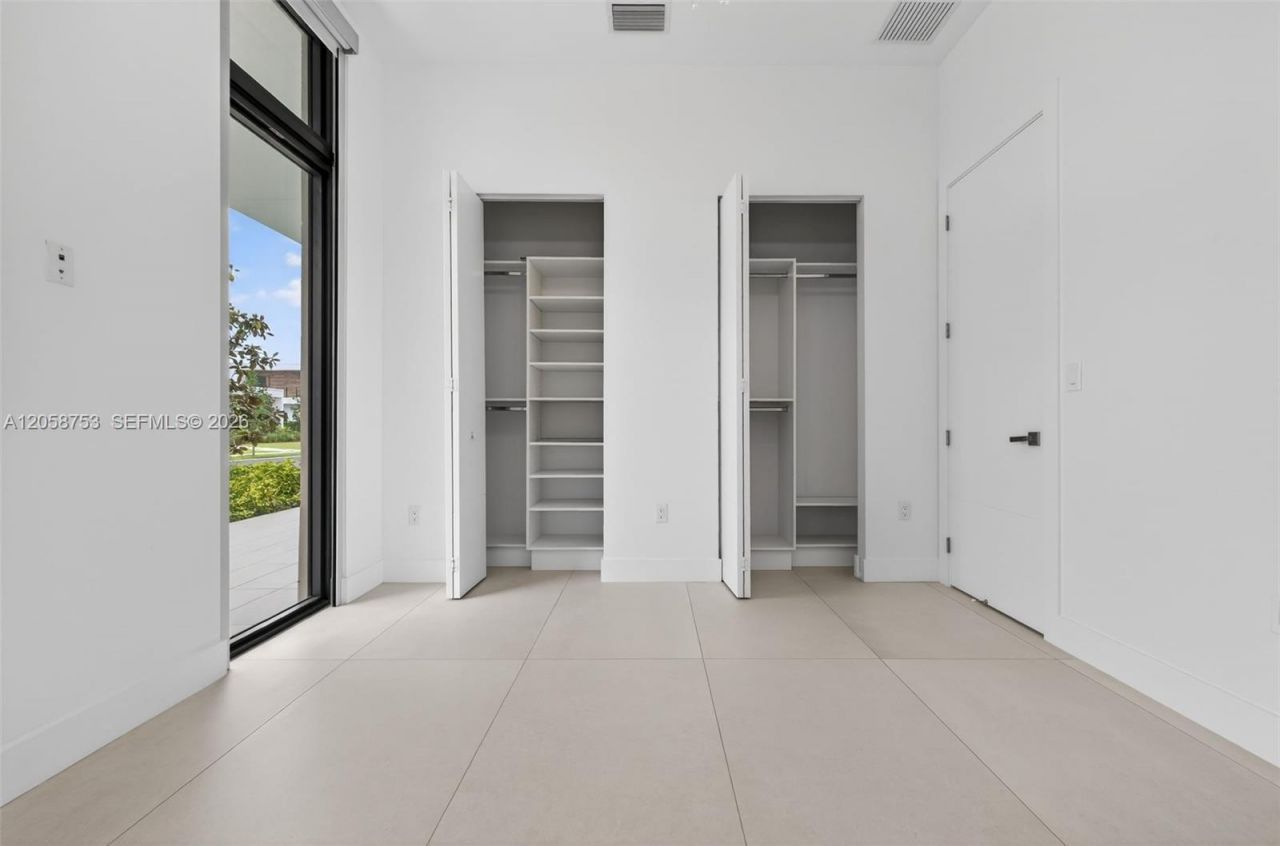 16709 N Botaniko Dr N , Weston, FL 33326 Photo