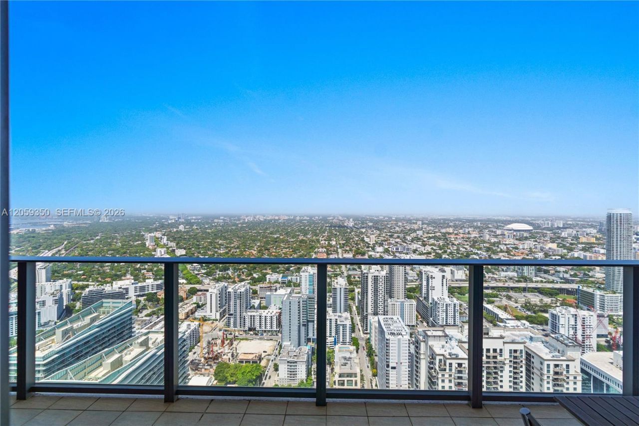 1000 Brickell, Unit PH6106, Miami, FL 33131 Photo