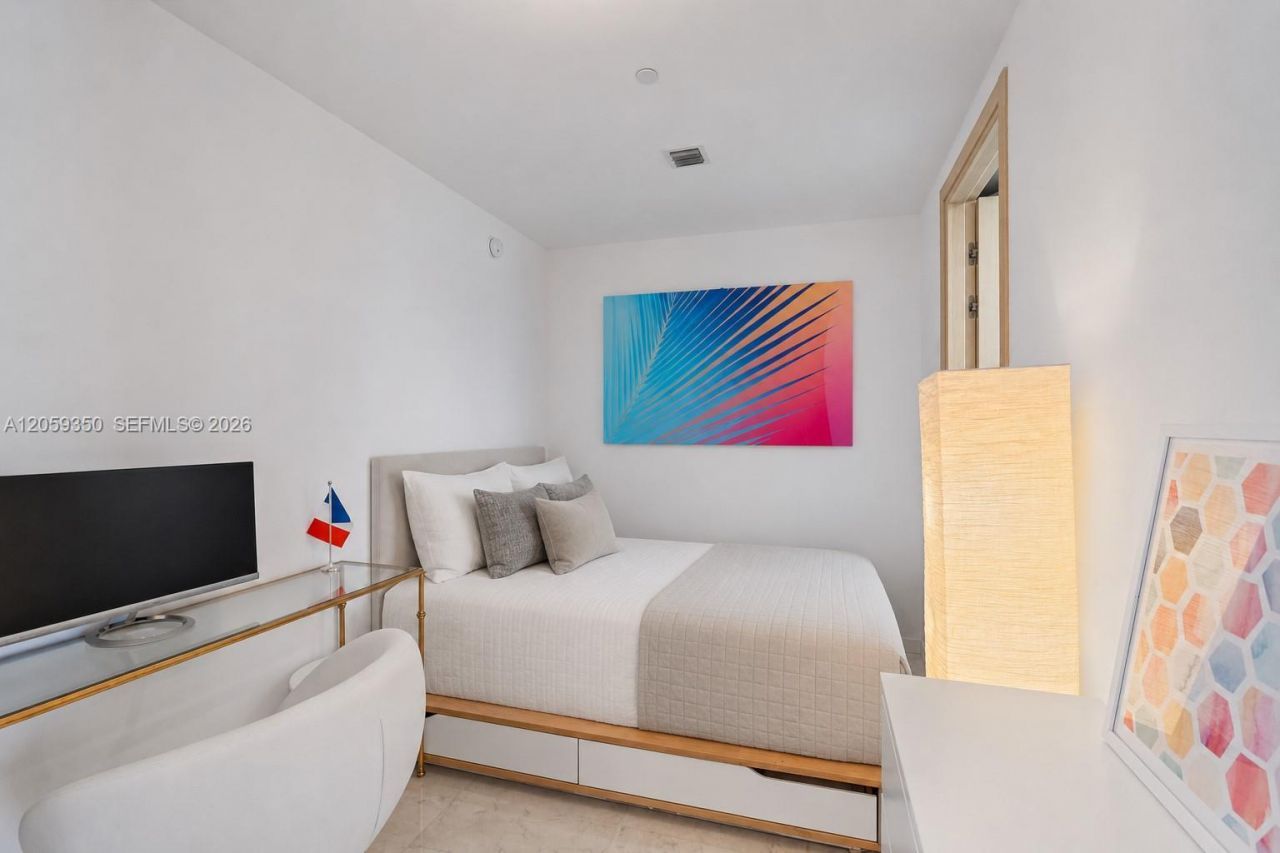 1000 Brickell, Unit PH6106, Miami, FL 33131 Photo