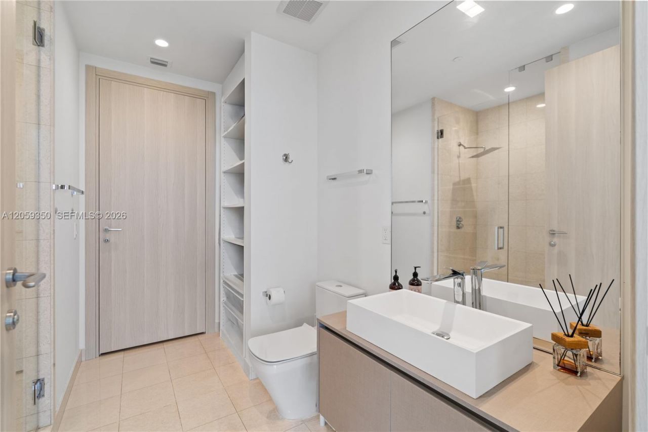 1000 Brickell, Unit PH6106, Miami, FL 33131 Photo
