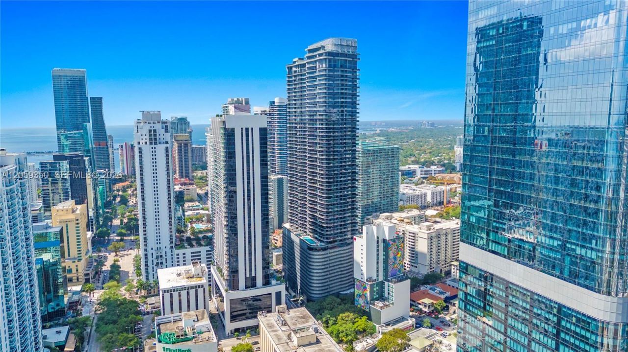 1000 Brickell, Unit PH6106, Miami, FL 33131 Photo