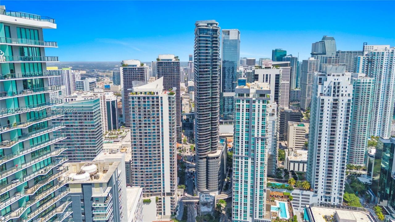 1000 Brickell, Unit PH6106, Miami, FL 33131 Photo