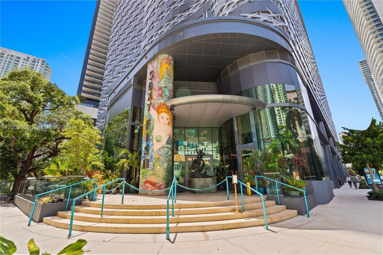 1000 Brickell, Unit PH6106, Miami, FL 33131 Photo