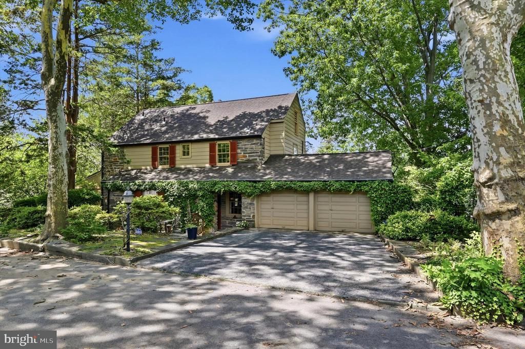 1010 CREST ROAD , WYNNEWOOD, PA 19096