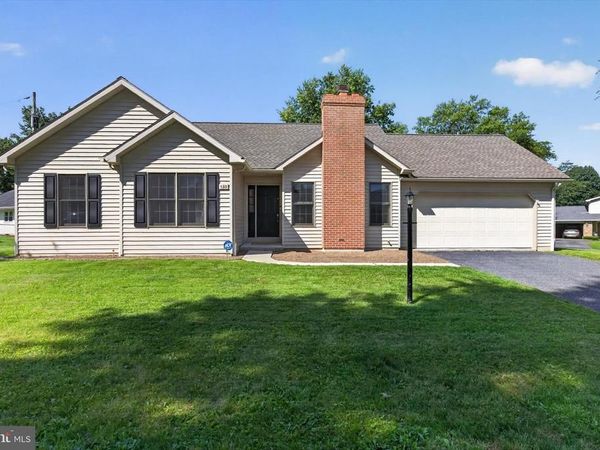 530 FAIRWAY DRIVE , CAMP HILL, PA 17011