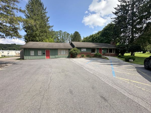 9016 S Seneca Trl, Ronceverte, WV 24970
