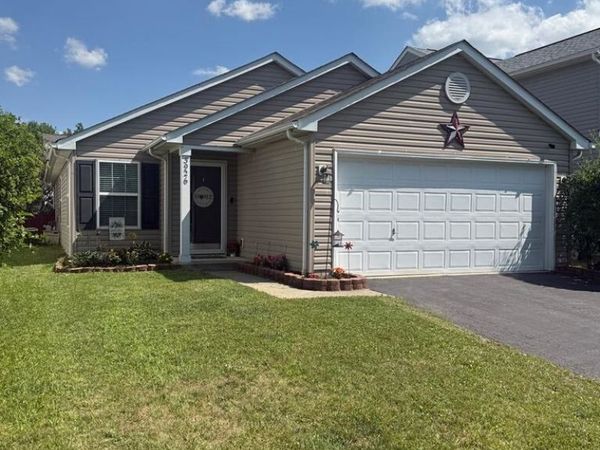 3926 Genteel Drive, Grove City, OH 43123