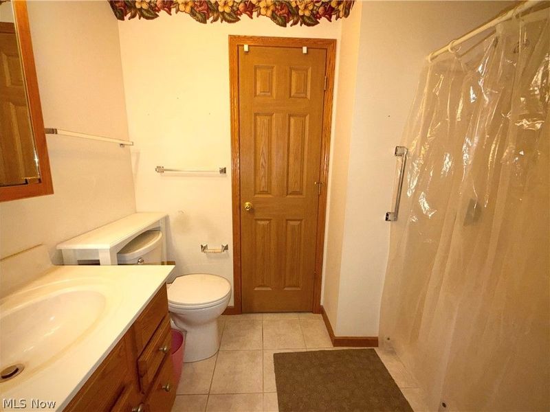 523 Wilcox Road, Unit A, Youngstown, OH 44515 Photo 10