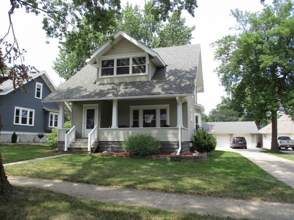 1126 W Cedar Street, Cherokee, IA 51012