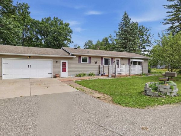 500 W WILSON AVENUE, Stevens Point, WI 54481