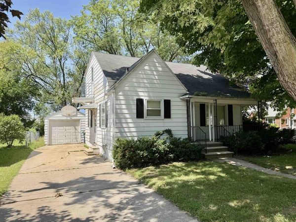 561 MECH STREET, Green Bay, WI 54302