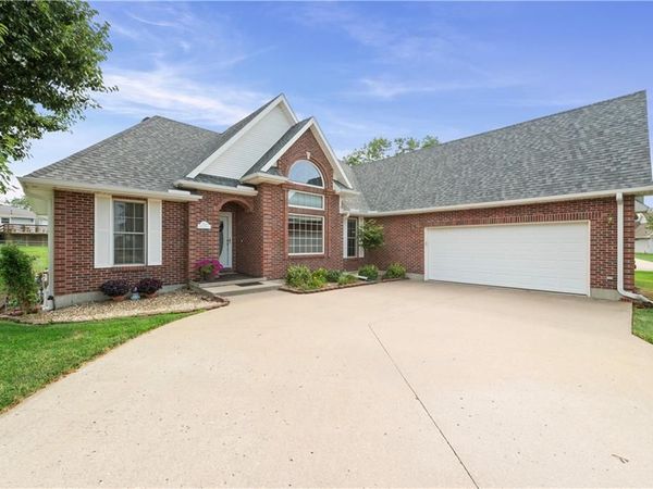 1201 Talon Drive, Cameron, MO 64429