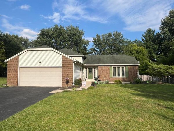 11900 Huntington Way NW, Pickerington, OH 43147