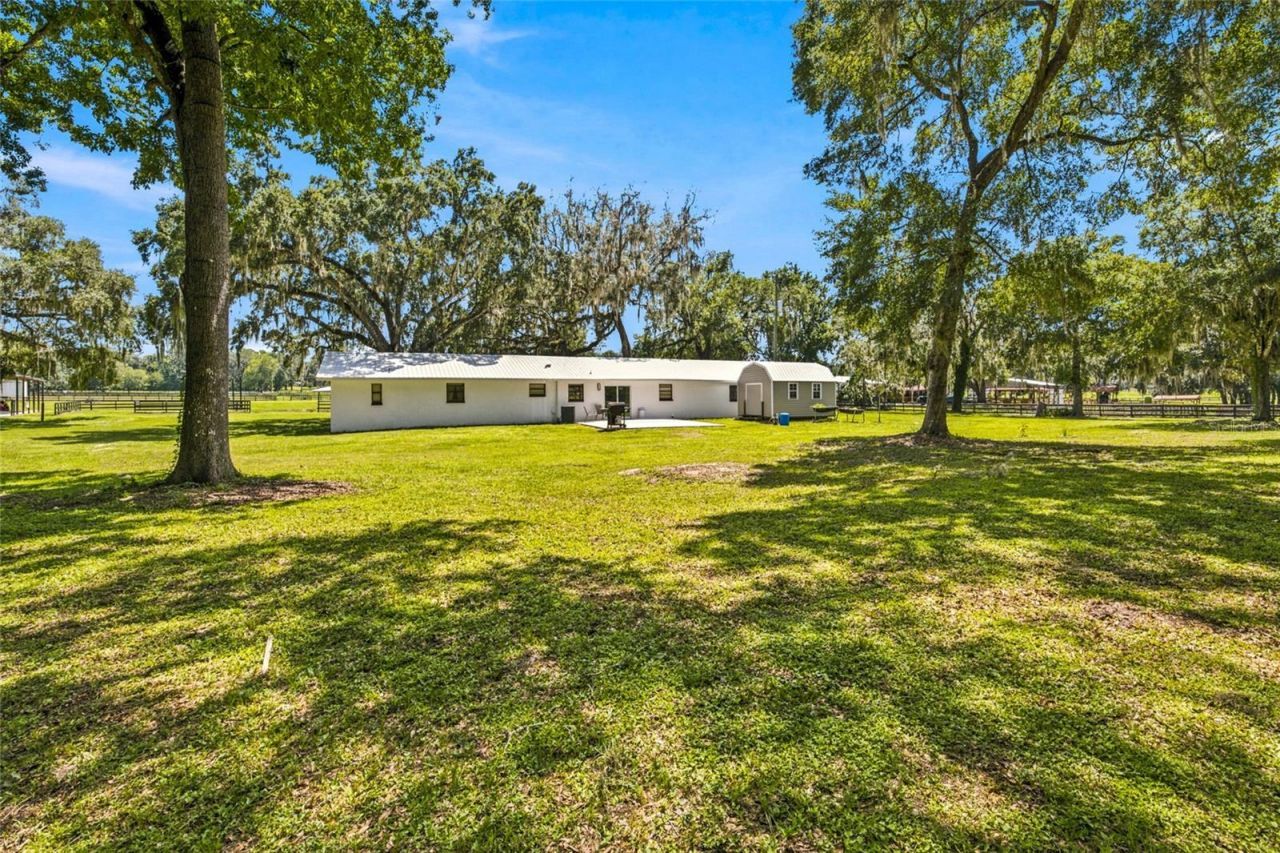 3875 SE 118th Lane, Belleview, FL 34420 Photo