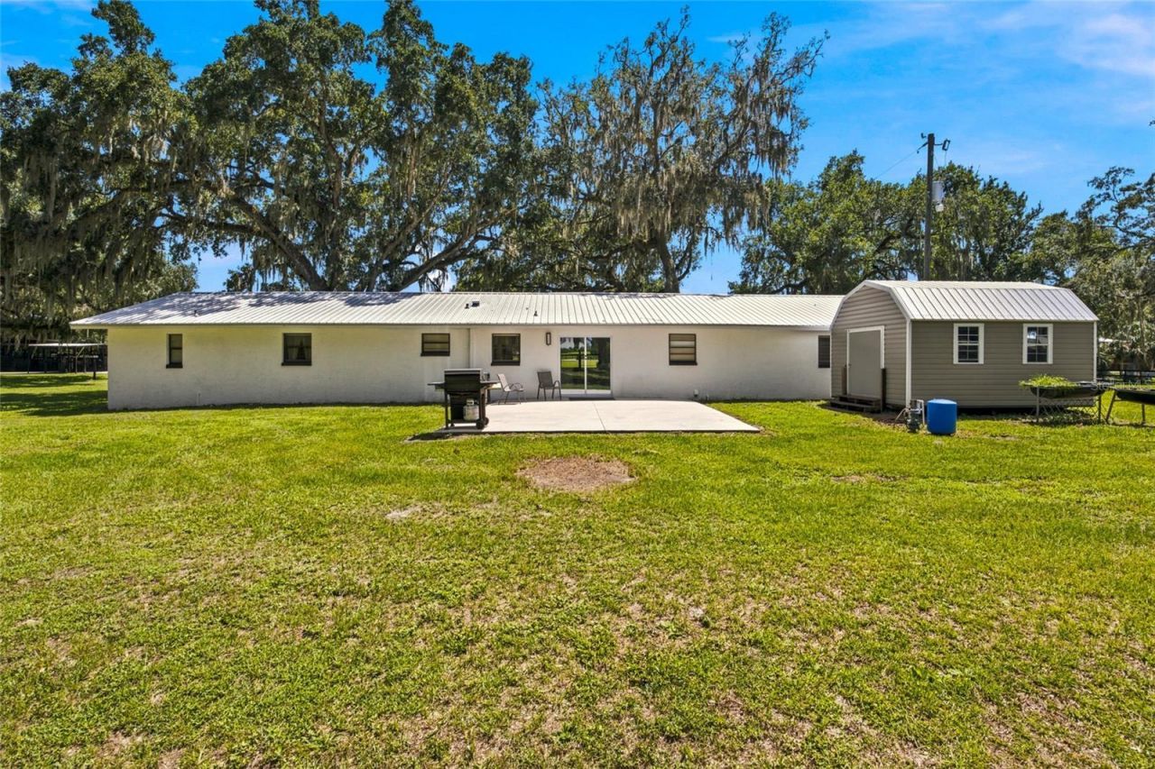 3875 SE 118th Lane, Belleview, FL 34420 Photo