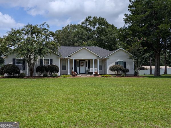 76 Third Avenue, Hawkinsville, GA 31036