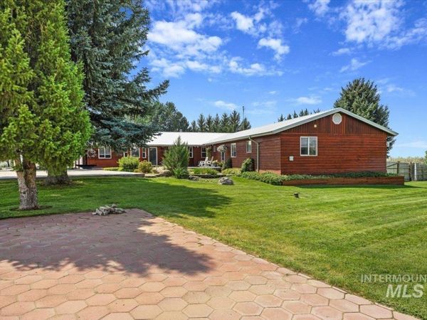13 N 200 E, Shoshone, ID 83352