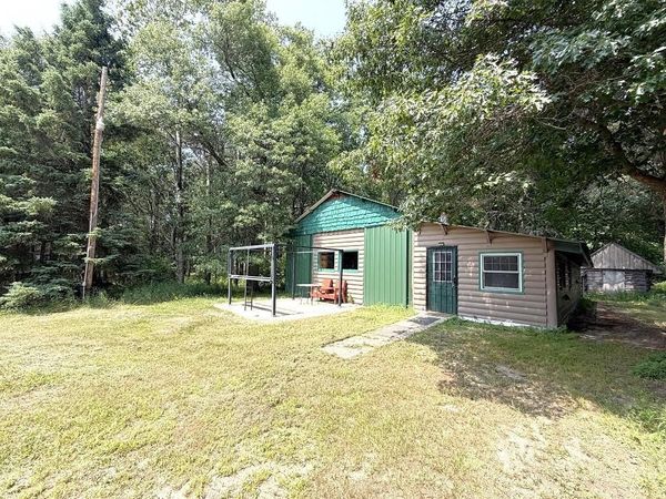 21920 County 2 , Nevis, MN 56467