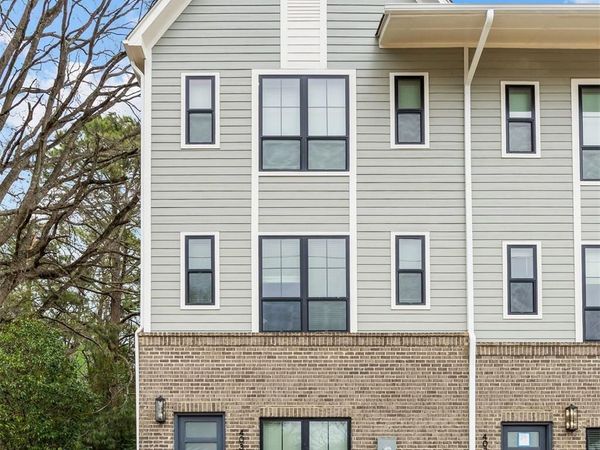 4039 S Tryon Street, Charlotte, NC 28217