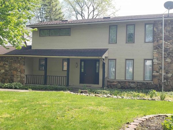 19321 S Edinburgh Dr. Drive, South Bend, IN 46614