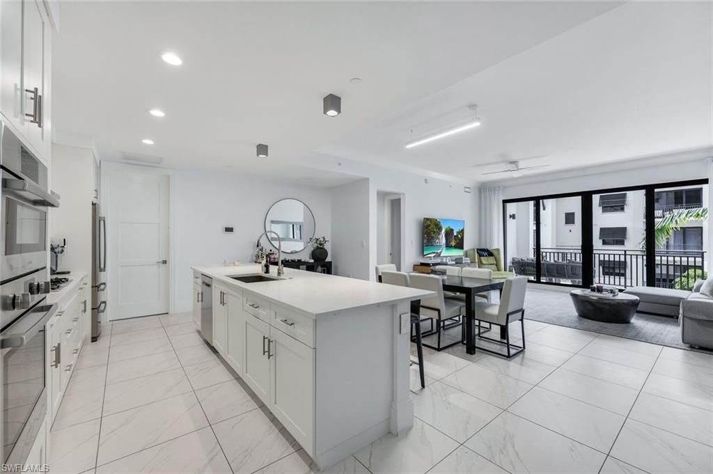 1135 3rd Ave S, Unit 303, Naples, FL 34102 Photo