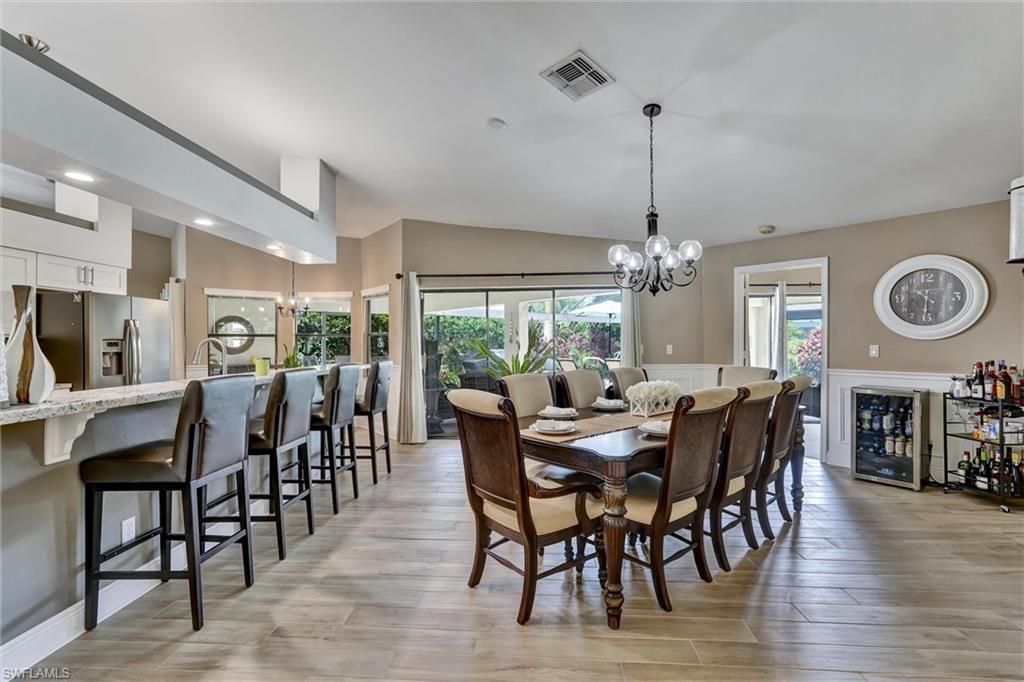 453 Countryside Dr, Naples, FL 34104 Photo