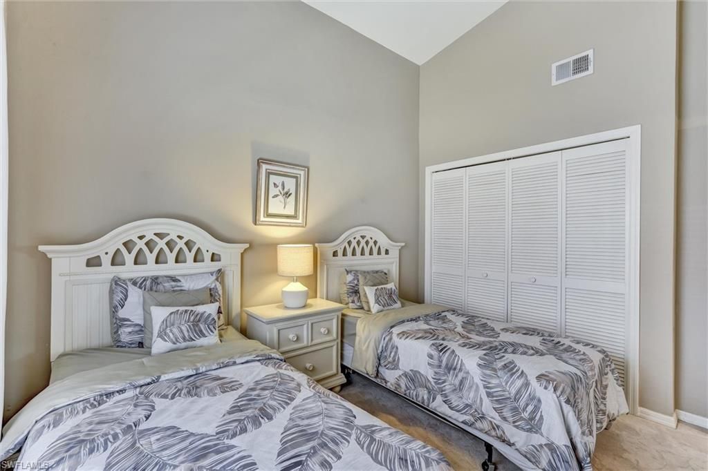 453 Countryside Dr, Naples, FL 34104 Photo