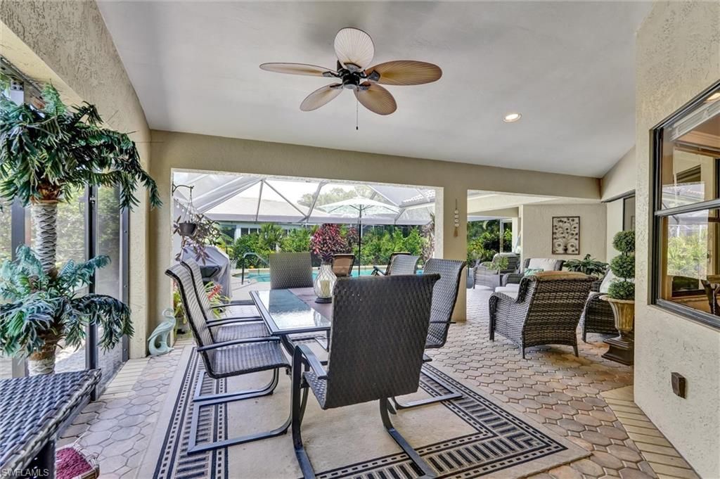453 Countryside Dr, Naples, FL 34104 Photo