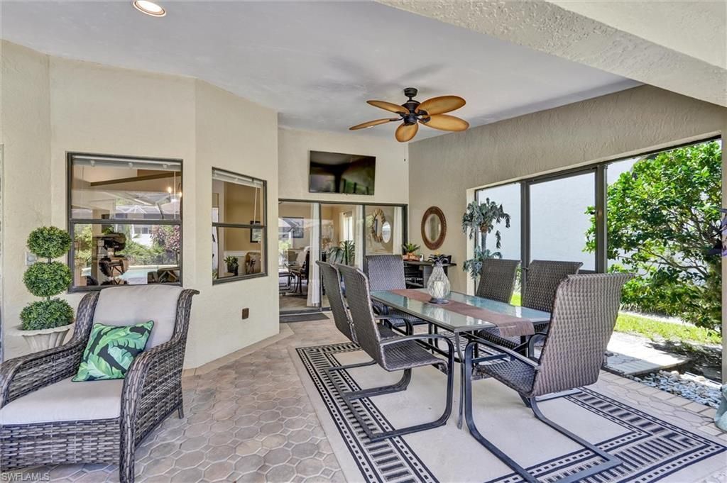 453 Countryside Dr, Naples, FL 34104 Photo
