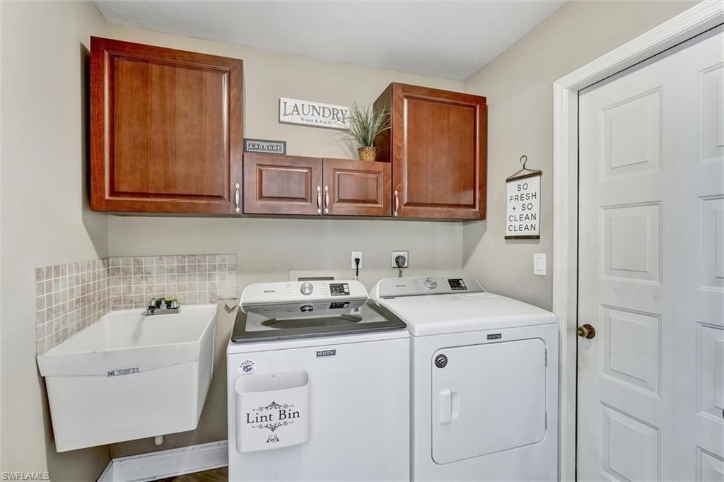453 Countryside Dr, Naples, FL 34104 Photo