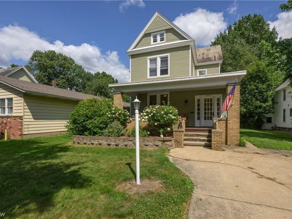 473 N Broadway Street, New Philadelphia, OH 44663
