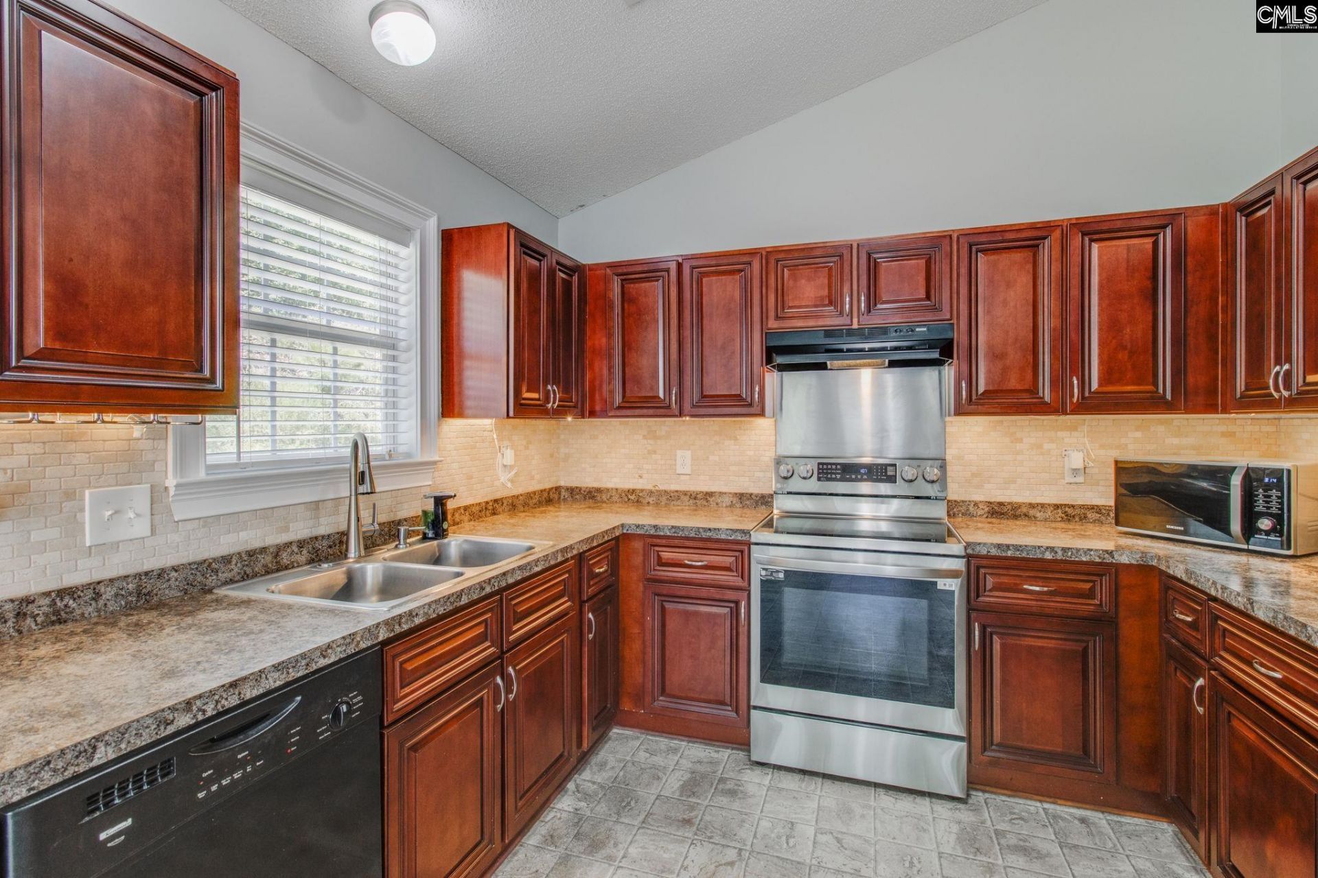 222 Nitsill Court Photo 13