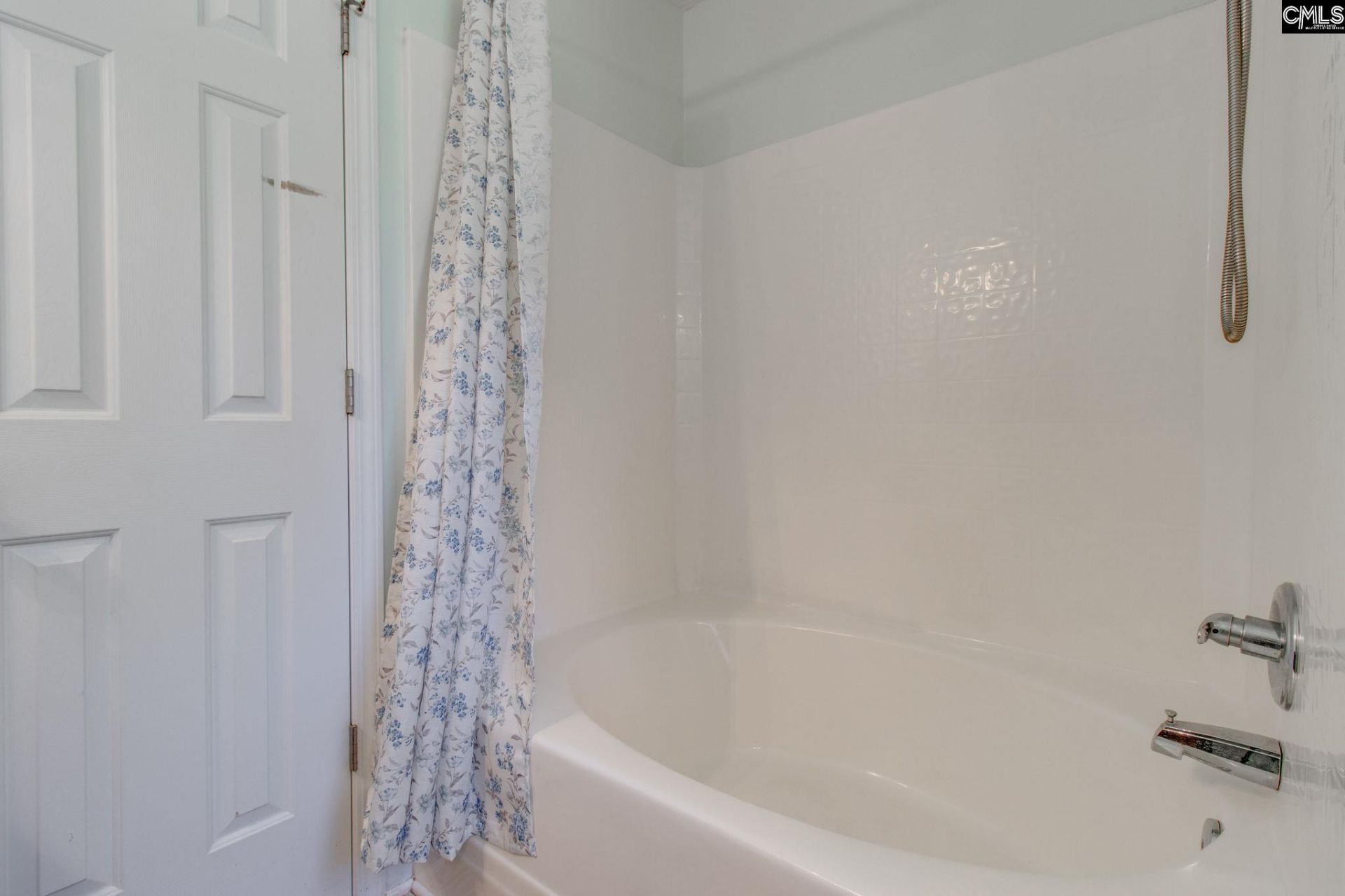 222 Nitsill Court Photo 19