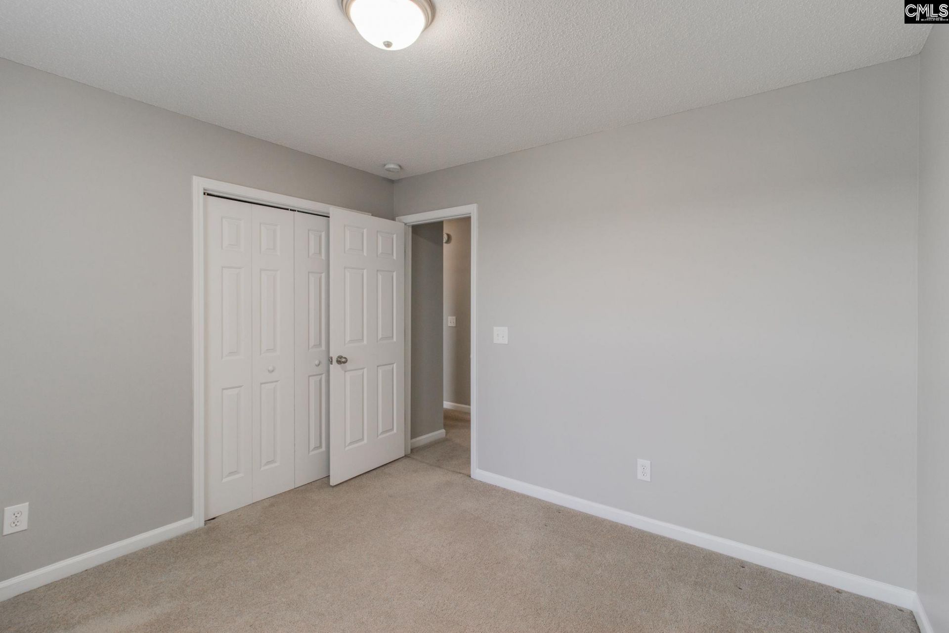 222 Nitsill Court Photo 23