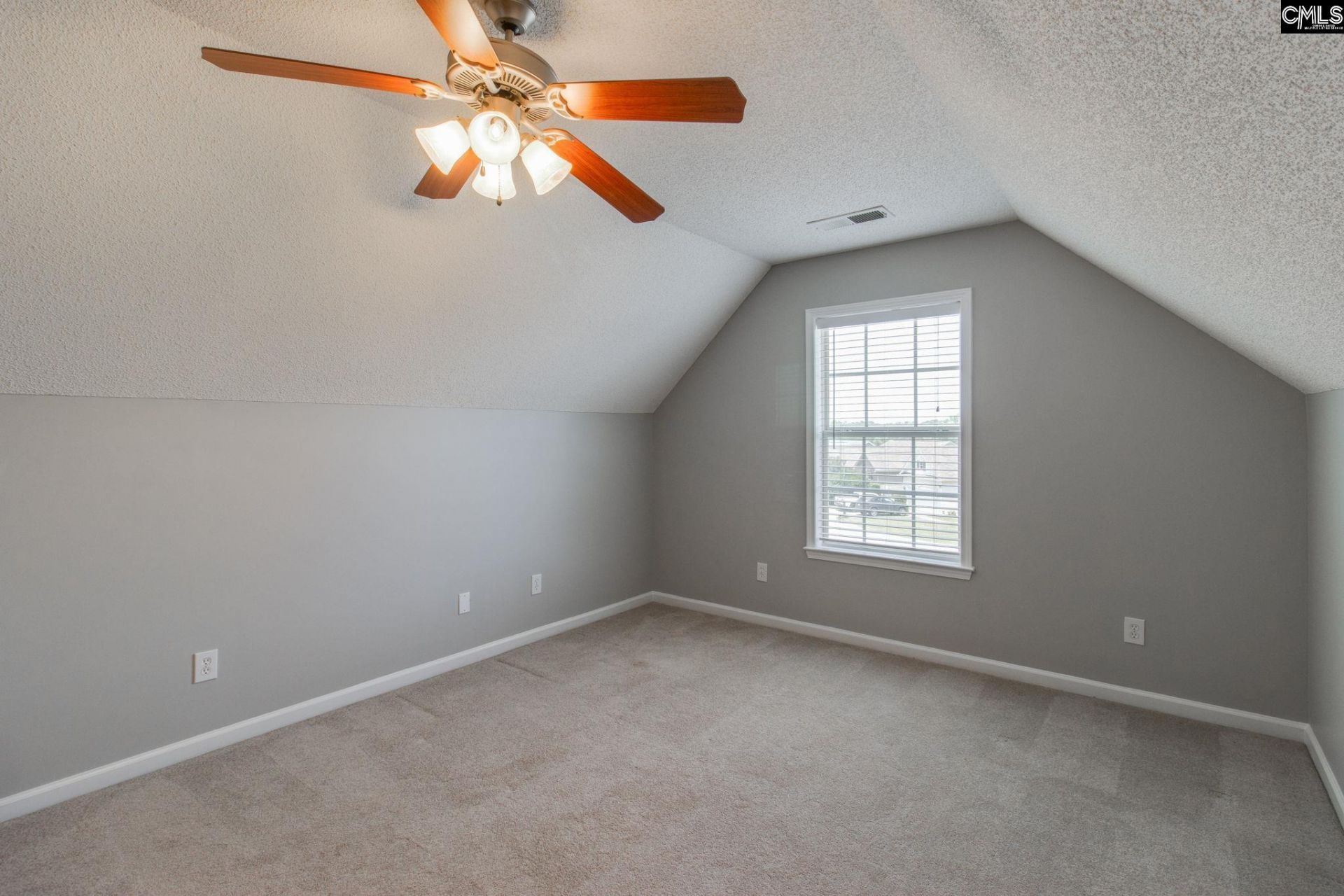 222 Nitsill Court Photo 26
