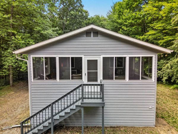 3283 S Spruce Avenue, White Cloud, MI 49349